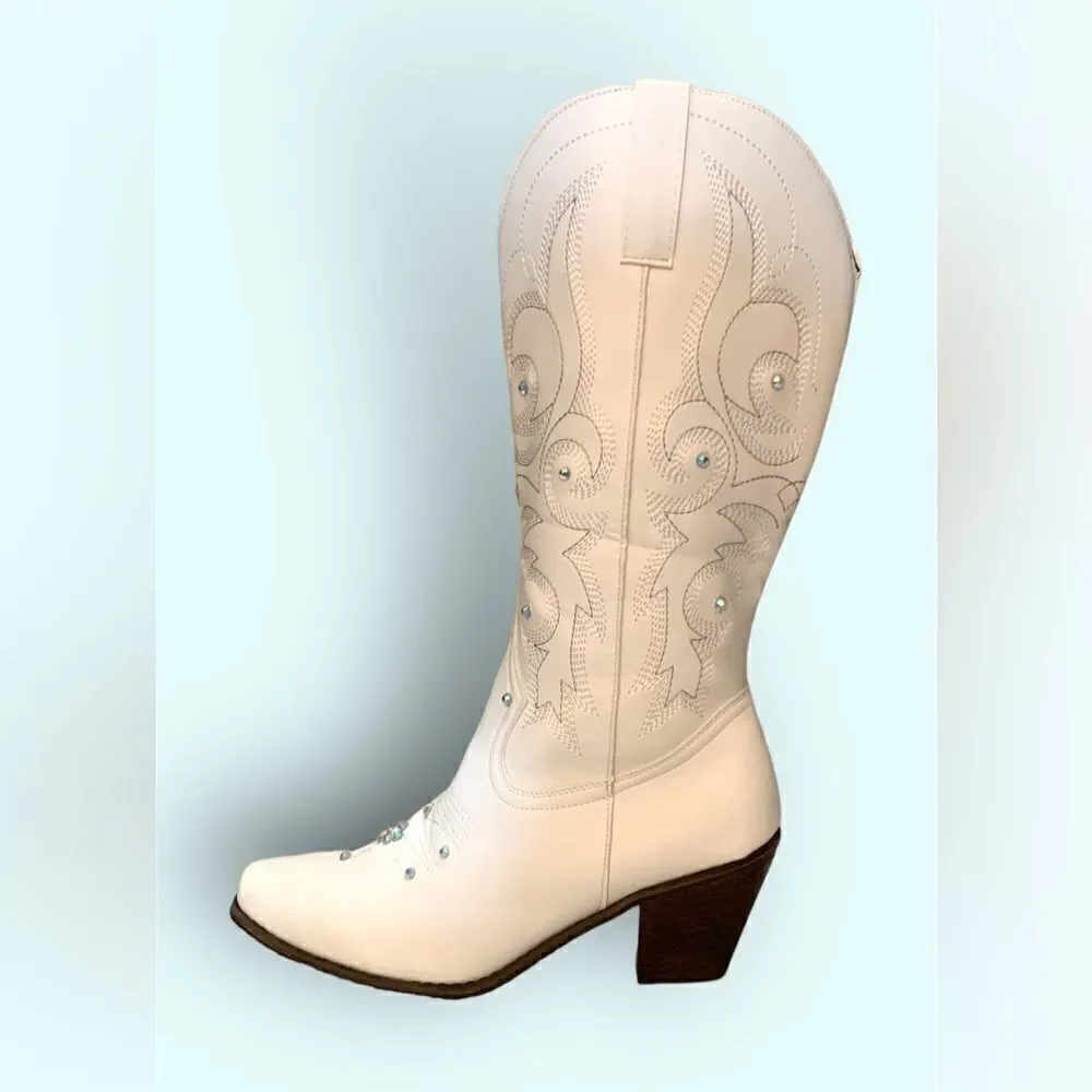 White Cowgirl Boots with Crystal Studs - Picture 5 of 11